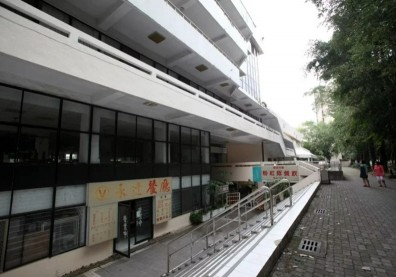 高校退場悲歌？8年廢棄校舍如「鬼城」，地下室淹沒成小埤塘