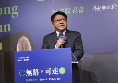 執政8年，潘孟安如何替屏東鑿新路？