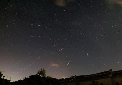 就在今晚！英仙座流星雨每小時達百顆，趕緊揪伴觀星
