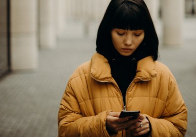行政院宣布打詐四法，卻更擔憂詐騙者「年輕化」！為什麼？