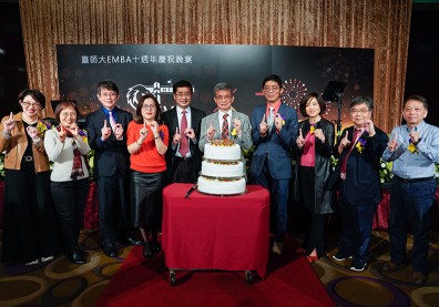 跨界的先驅，全人管理教育的巨擘