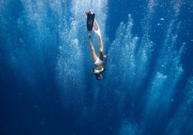 女子潛水耳膜破裂、耳鳴險失聰，醫：下水務必做保護措施