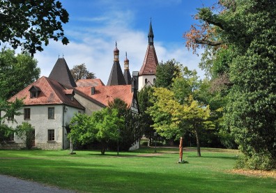 這個關鍵，讓8000人小鎮黑明根翻身成保時捷SUV研發重鎮