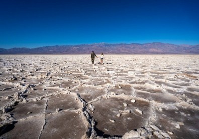 地球上最極端的炙熱！死亡谷的獨特景致，為什麼遊客再熱也要去體會？