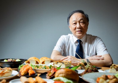 韓家宇「與時俱進」 大成孵出眾多小金雞