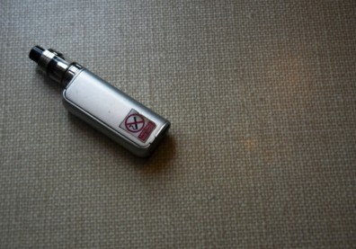 想紅的人注意了!合法加熱菸將開賣,分享「開箱文」當心接到50萬罰單