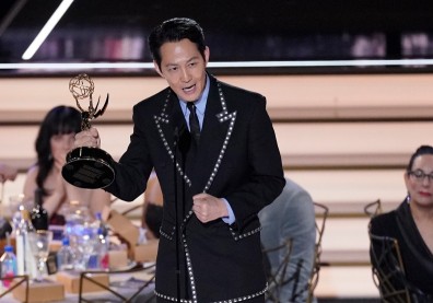 史上首位！《魷魚遊戲》李政宰奪下艾美獎視帝