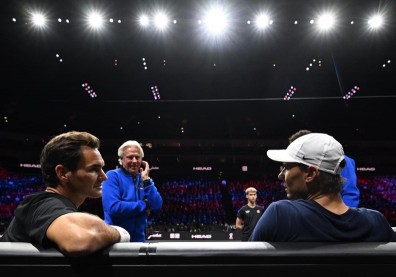 球王費德勒生涯終戰在今日：以拉沃盃告別舞台，背後的感人意義