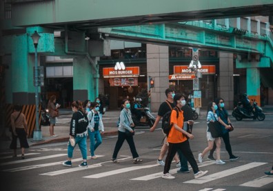 很多恩恩都走了！新冠疫情死亡人數超過4個921，邱淑媞：台灣人為何不憤怒？
