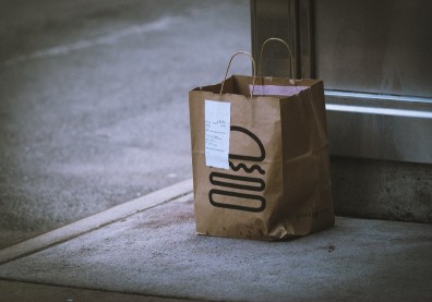 「一人份」餐點都送給誰？外送員：必須獨自堅守崗位的人們