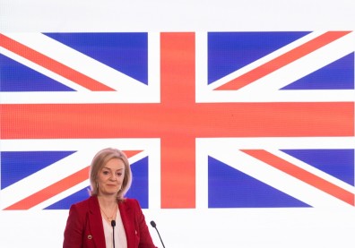 柴契爾的忠實信徒！特拉斯如何帶領英國走出經濟衰落？