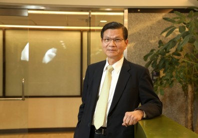 諾貝爾獎呼聲高！翁啟惠從小非學霸，「窮人實驗」熬出頭