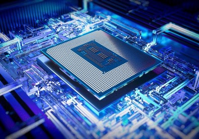 英特爾第13代CPU掀換機潮？先看「三道逆風」與「一個期待」