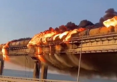 克里米亞大橋爆炸！澤倫斯基顧問「這只是開始」引發外界臆測