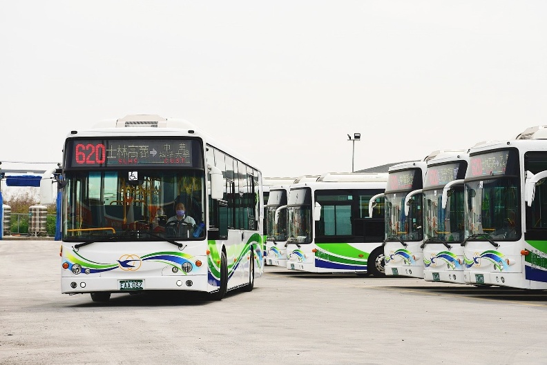台北市目標在2030年達到3500輛公車全面電動化。圖取自台北市政府交通局