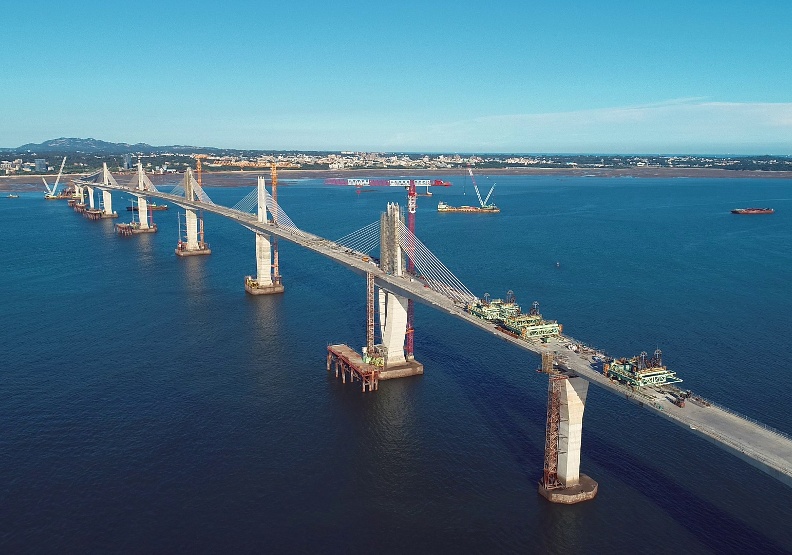 蓋12年跨海「金門大橋」將通車！史上最難工程讓戰車也能通過