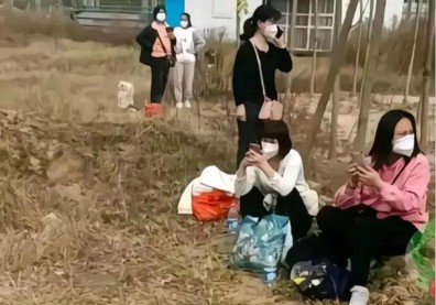 鄭州富士康驚見「大逃離」！員工因疫情恐慌連夜「步行返鄉」