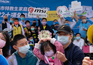 台灣大車隊樂活社 載送特教生10年 社長6年救童9次 化身「帥哥」