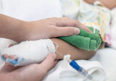 流感疫情升溫！7歲女童感染流感急性壞死性腦病變，發病5天病逝