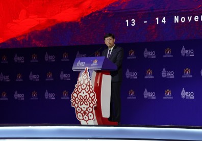 劉揚偉B20演講：鴻海曾犯錯，但會愈做愈好