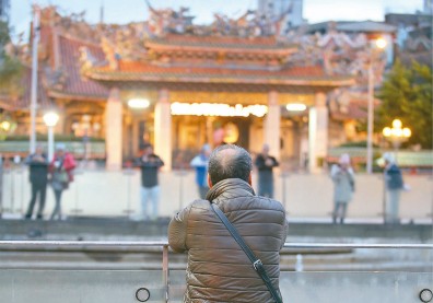 「下流老人」危機來襲？勞保+勞退23K不如北市中低收入