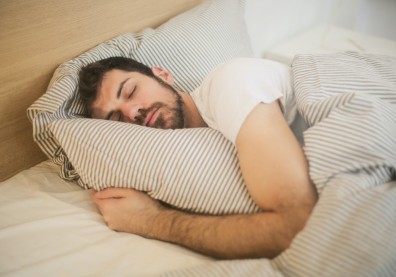 打呼太誇張小心膀胱出問題！睡眠呼吸中止症不只睡不好，恐釀頻尿、動脈硬化
