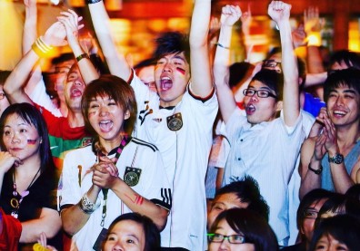 相揪瘋世足！精選８個人氣運動酒吧、餐廳和廣場活動