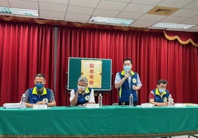 屏東選舉唱票未亮票，選務人員稱場地小？選委會：有瑕疵