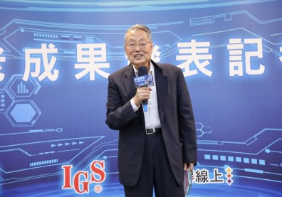 誰失智？ 施振榮打Game贏年輕博士生