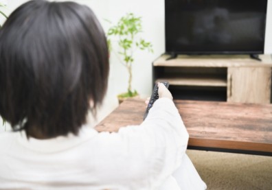 追劇、失眠竟影響血壓起伏？心臟科醫師開了這項「免費處方」