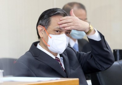 陳明通該辭國安局長？林智堅、鄭文燦論文皆抄襲，連綠委都質疑