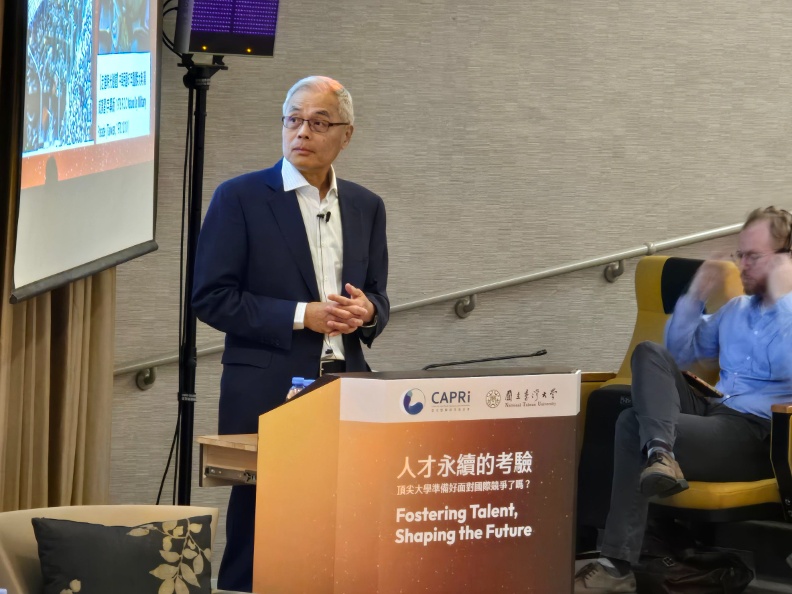 前香港科技大學校長史維認為全球新教育的趨勢中正面臨眾多的挑戰。胡華勝攝
