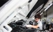 她22歲，台灣BMW首位女技師
