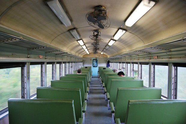 每站都想衝下電車的新發伯