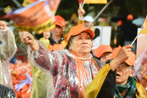 選舉勝敗，坦然接受