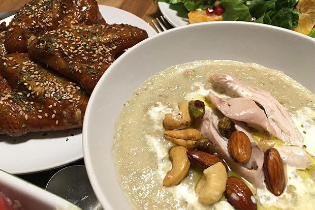 義式家常料理：奶油花椰濃湯佐香料烤堅果