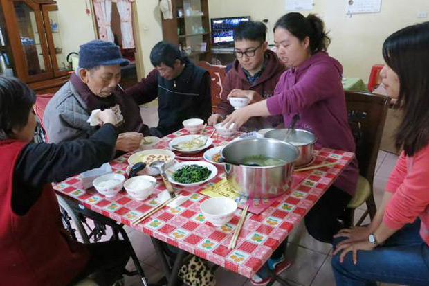 為他準備圍爐飯