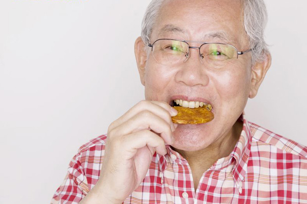 管好血糖！大腦泡糖水就像醃蜜餞般易萎縮