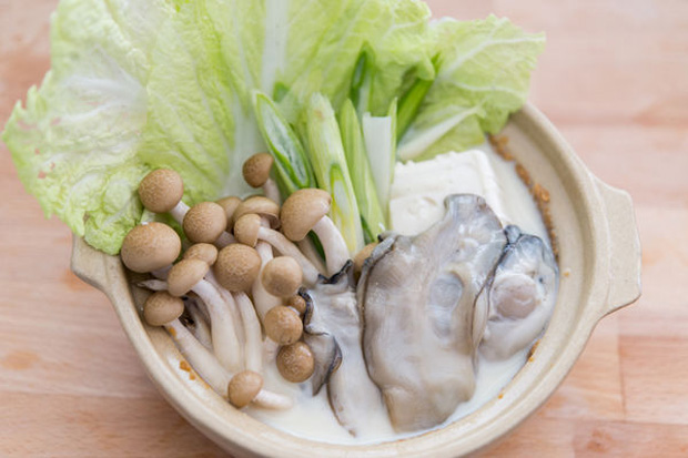 10分鐘一鍋料理！日本名鍋物：土手味噌牡蠣鍋