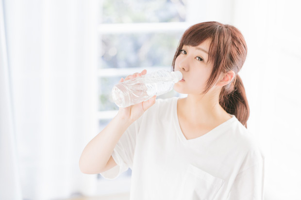 減肥全攻略：喝水減肥有效嗎？醫師一次告訴你