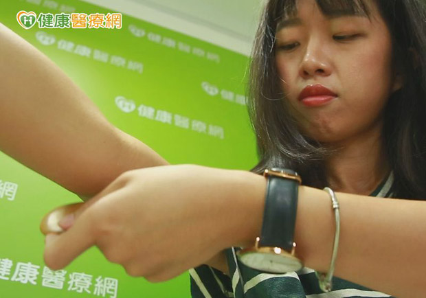 懶人瘦身法！6 大肥胖刮痧塑身