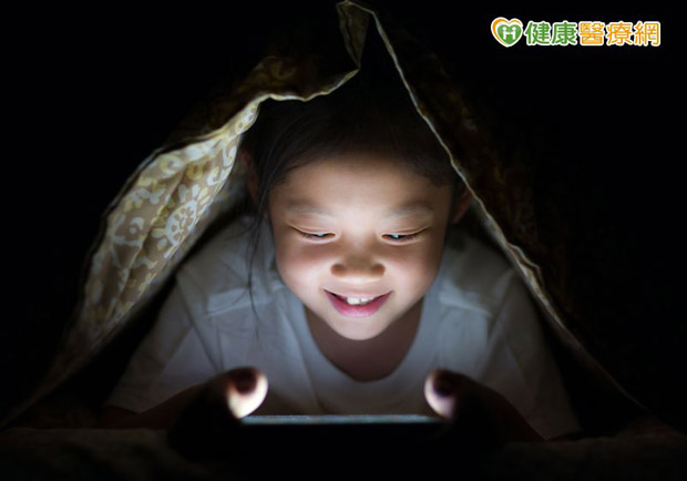 學生作息不正常　當心影響生長發育