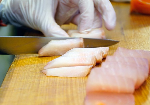 中年男疑吃蛤蜊染霍亂 烤肉海鮮少生食