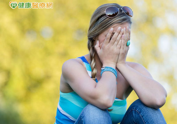 把「我」掛嘴邊是自戀？研究：是情緒困擾的求救警訊