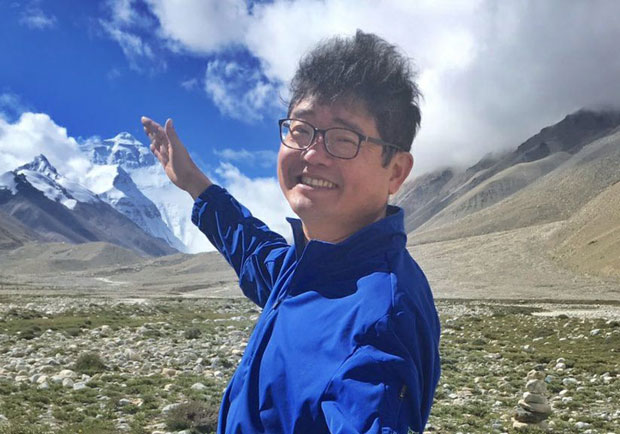 面對憂鬱症接連復發，名醫走入山中，療癒自己