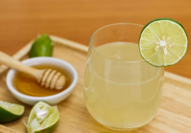 蜂蜜檸檬治百病？腸胃科醫師：下肚胃酸先大量分泌
