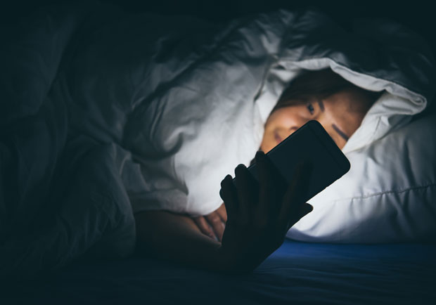 就是這光害你睡不好！睡眠專科醫師：善用光線改善睡眠