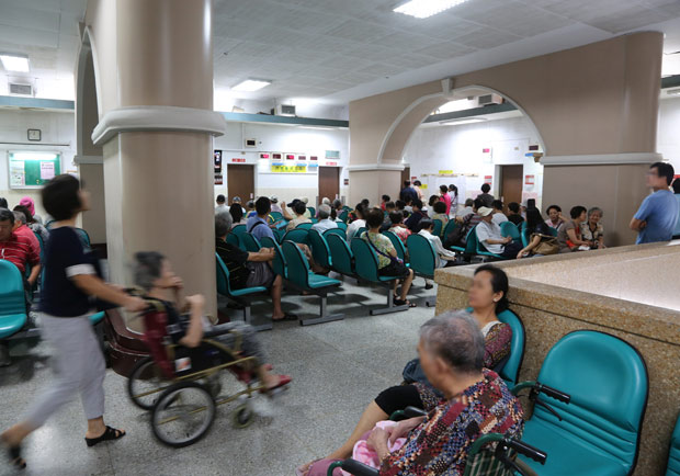 營養師不待醫院紛紛出走，王明鉅：醫療團隊與病人家屬都有責