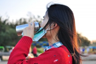 喝水、重睡眠，簡單擊退感冒！