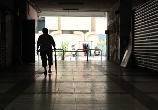 想有尊嚴地活下去，長照 2.0 為何讓它變得那麼困難？